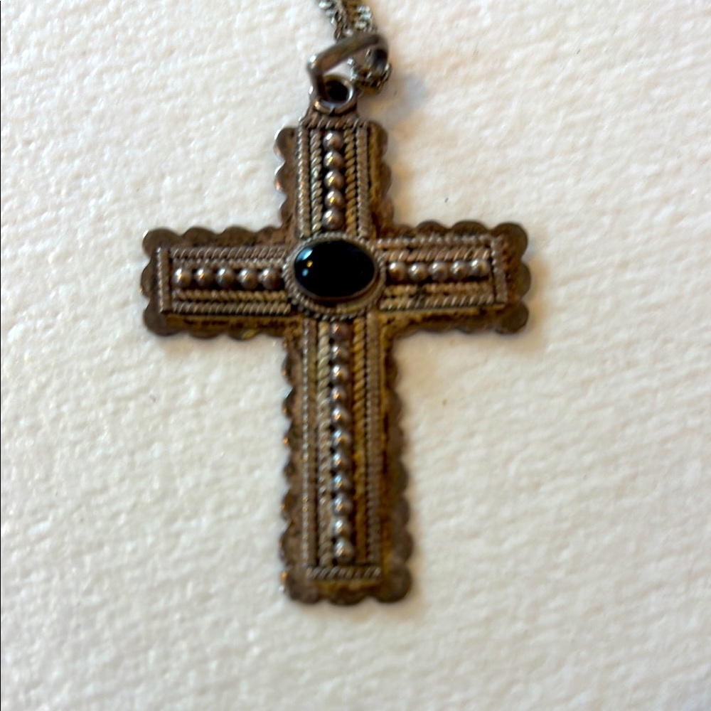 Elegant Silver Cross Pendant Necklace